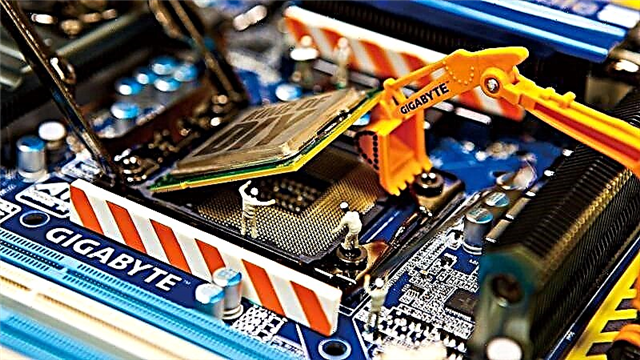 Lub PC motherboards twg zoo dua: Asus lossis Gigabyte